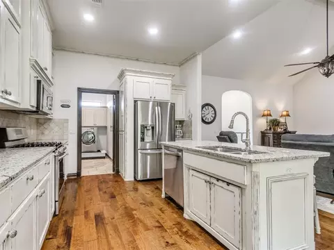 Kitchen - 2001 Cade Ct, Norman, OK 73071 photo 2 of 4