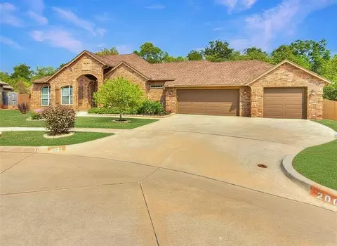 Exterior - 2001 Cade Ct, Norman, OK 73071 photo 1 of 5