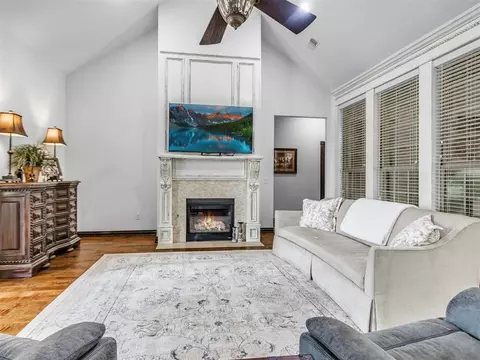 Living - 2001 Cade Ct, Norman, OK 73071 photo 3 of 5