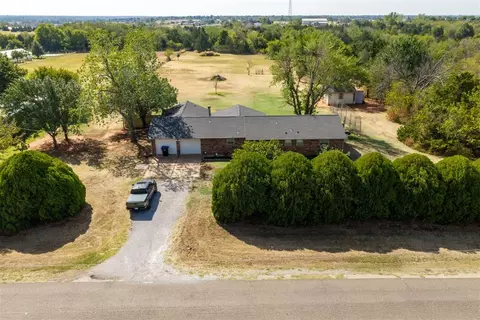 4150 W Evergreen Dr, Edmond, OK 73025