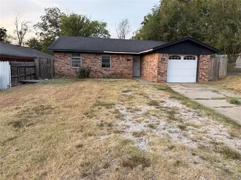 1811 Lewis Ave, Seminole, OK 74868