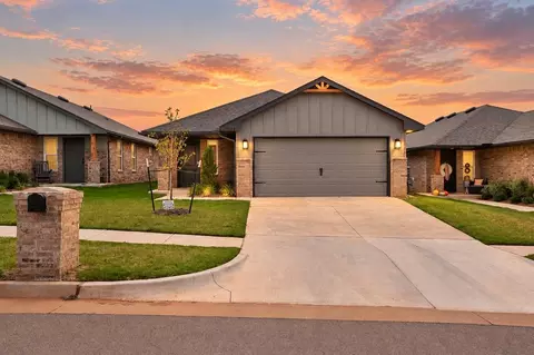 3008 NW 196th Pl, Edmond, OK 73012