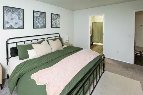 Bedroom - 609 Audrey Dr, Tuttle, OK 73089 photo 2 of 9