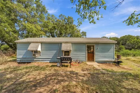 Exterior - 1008 Elm St, Stroud, OK 74079 photo 4 of 4