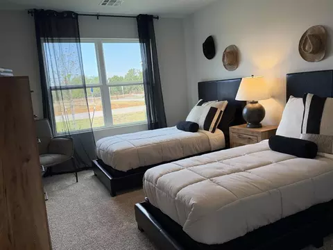 Bedroom - 13405 Juneberry Dr, Mcloud, OK 74851 photo 1 of 4