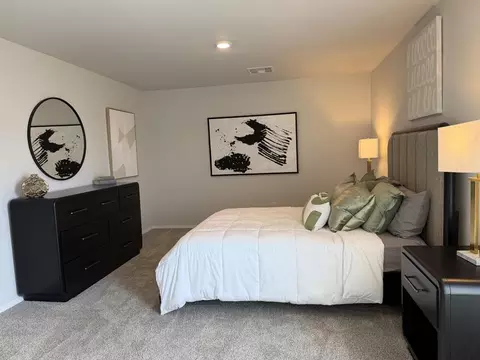 Bedroom - 13405 Juneberry Dr, Mcloud, OK 74851 photo 4 of 4