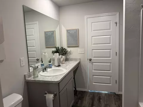 Bath - 13405 Juneberry Dr, Mcloud, OK 74851 photo 5 of 5