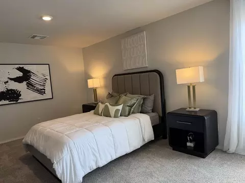 Bedroom - 13405 Juneberry Dr, Mcloud, OK 74851 photo 2 of 4