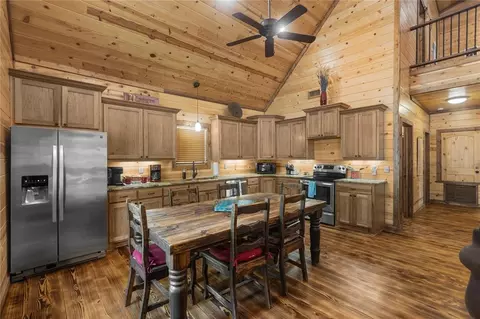 Kitchen - 68 Stevens Rd, Broken Bow, OK 74728 photo 1 of 2