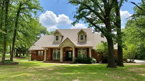 16316 Cobblestone Cir, Choctaw, OK 73020