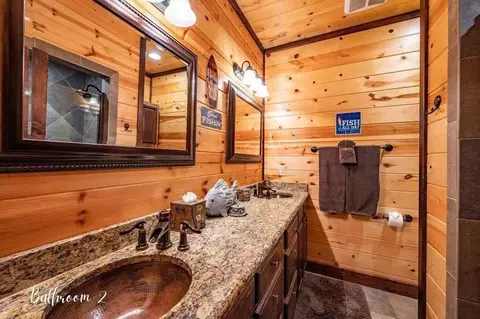 Bath - 44 Pine Bluff Rd, Broken Bow, OK 74728 photo 3 of 4