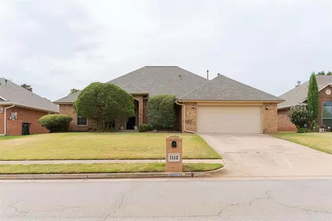 1112 Copperfield Dr, Edmond, OK 73003