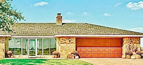 19298 E County Road 1690, Duke, OK 73532