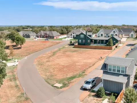 29756 Memory Ln, Norman, OK 73072