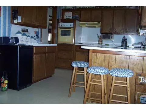 839 Hampton Rd, Harrah, OK 73045 photo 4