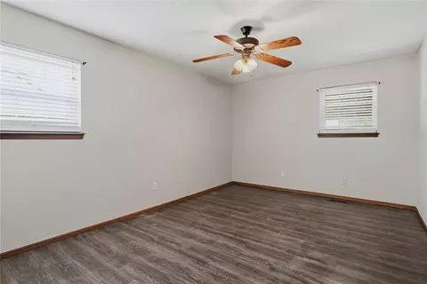 Bedroom - 1701 Camelot Dr, Norman, OK 73069 photo 1 of 8