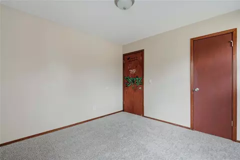Bedroom - 1701 Camelot Dr, Norman, OK 73069 photo 4 of 8