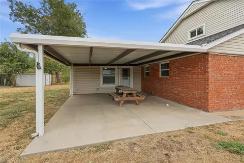 Other - 1701 Camelot Dr, Norman, OK 73069 photo 7 of 10
