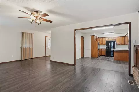 Living - 1701 Camelot Dr, Norman, OK 73069 photo 3 of 9