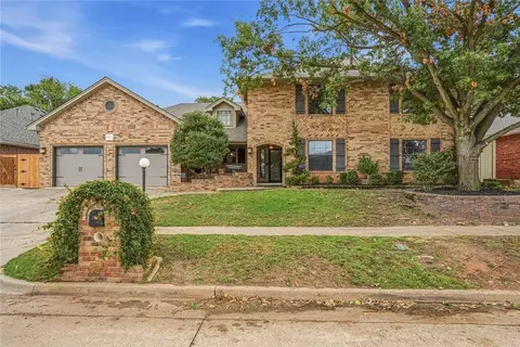 1909 Robin Ridge Dr, Norman, OK 73072
