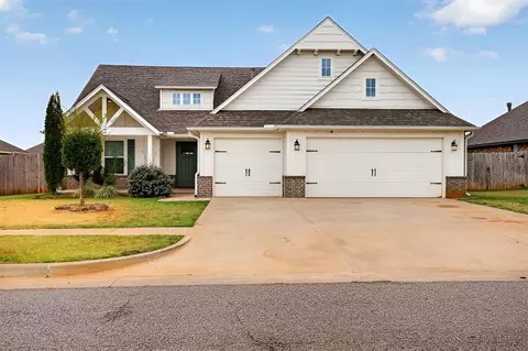 11108 SW 32nd St, Yukon, OK 73099