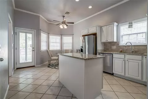 Kitchen - 616 E Washington Ave, Guthrie, OK 73044 photo 1 of 4