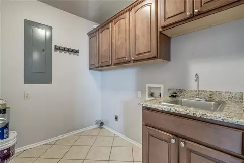 Other - 616 E Washington Ave, Guthrie, OK 73044 photo 5 of 11