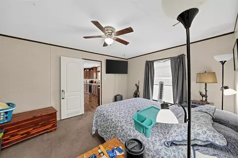 Bedroom - 320 E 10th St, Okemah, OK 74859 photo 5 of 7