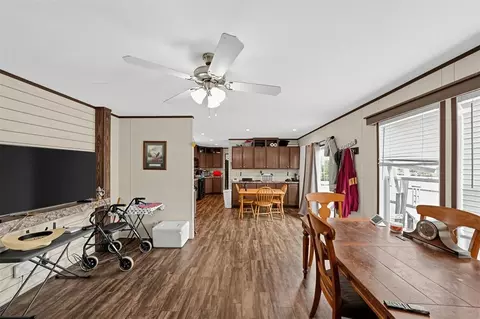 Entry Way - 320 E 10th St, Okemah, OK 74859 photo 1 of 3