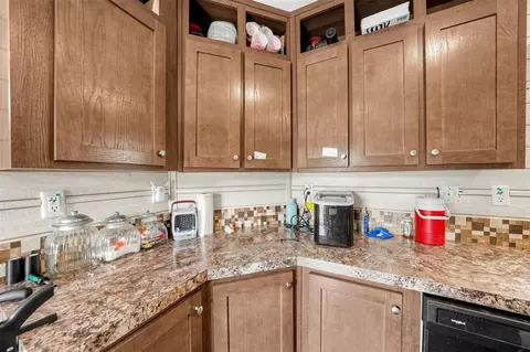 Kitchen - 320 E 10th St, Okemah, OK 74859 photo 3 of 4