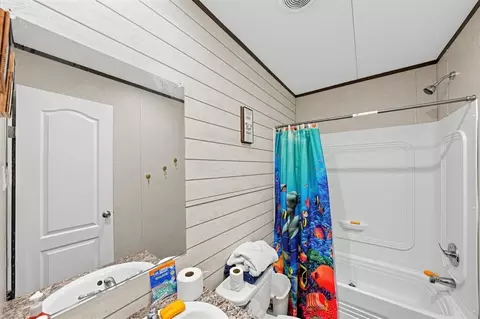 Bath - 320 E 10th St, Okemah, OK 74859 photo 6 of 6