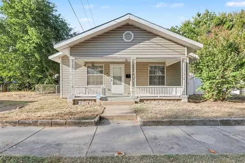 318 W Ridgewood St, Shawnee, OK 74801