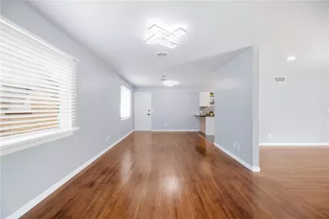 Living - 6604 E 26th Ct, Tulsa, OK 74129 photo 4 of 9