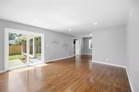 Living - 6604 E 26th Ct, Tulsa, OK 74129 photo 1 of 9