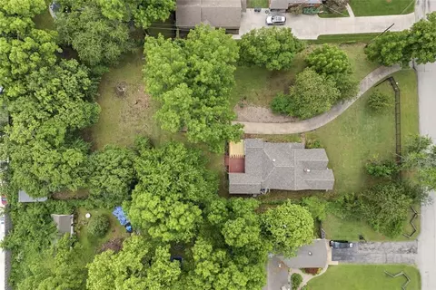 View/Area - 2776 E 49th St, Tulsa, OK 74105 photo 2 of 4