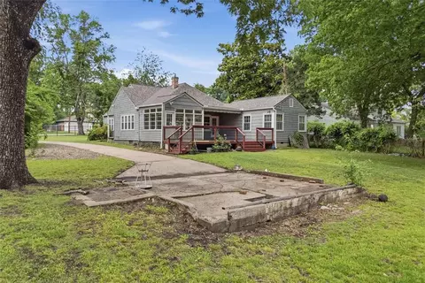 Exterior - 2776 E 49th St, Tulsa, OK 74105 photo 9 of 12