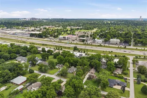 View/Area - 2776 E 49th St, Tulsa, OK 74105 photo 3 of 4