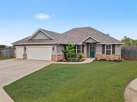 Exterior - 1334 Ladera Cir, Moore, OK 73160 photo 6 of 6