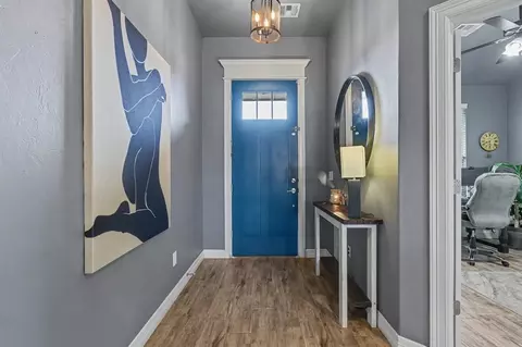 Entry Way - 1334 Ladera Cir, Moore, OK 73160 photo 1 of 3