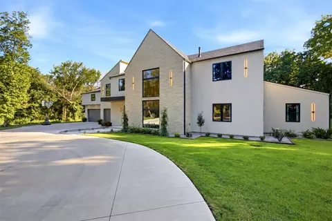 3320 Arrowhead Ct, Edmond, OK 73013