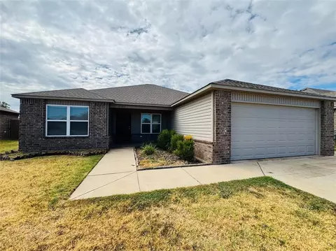 10708 SW 23rd Ter, Yukon, OK 73099