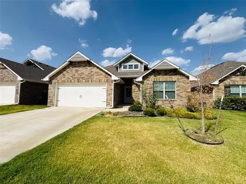 9101 NW 124th St, Yukon, OK 73099