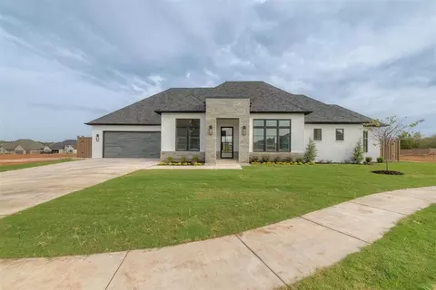 3009 Libby Ln, Edmond, OK 73012