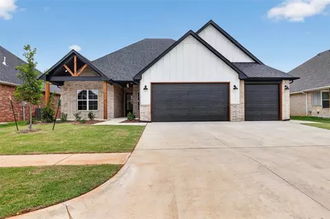 10404 SW 49th St, Mustang, OK 73064