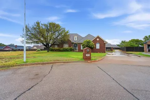 4 N Covey St, Sayre, OK 73662
