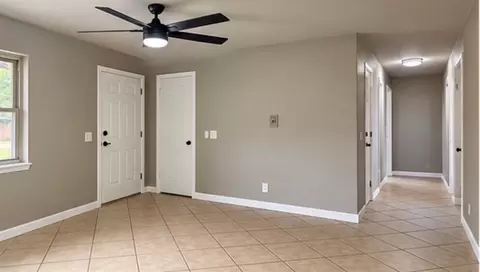 Living - 1122 E 17th St, Chandler, OK 74834 photo 2 of 2