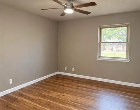 Bedroom - 1122 E 17th St, Chandler, OK 74834 photo 1 of 1