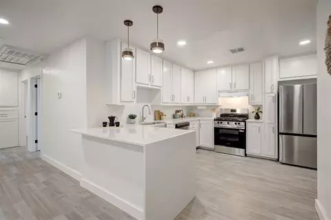 708 E Johnson St, Norman, OK 73071