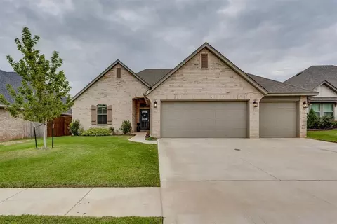 9208 SW 41st St, Oklahoma City, OK 73179