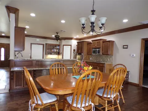 Dining - 133 W 6th St, Hydro, OK 73048 photo 4 of 4